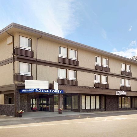 Travelodge By Wyndham Lethbridge Exterior foto